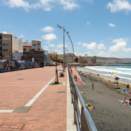 Mirando Al Mar By Canariasgetaway لاس بالماس دي غران كاناريا